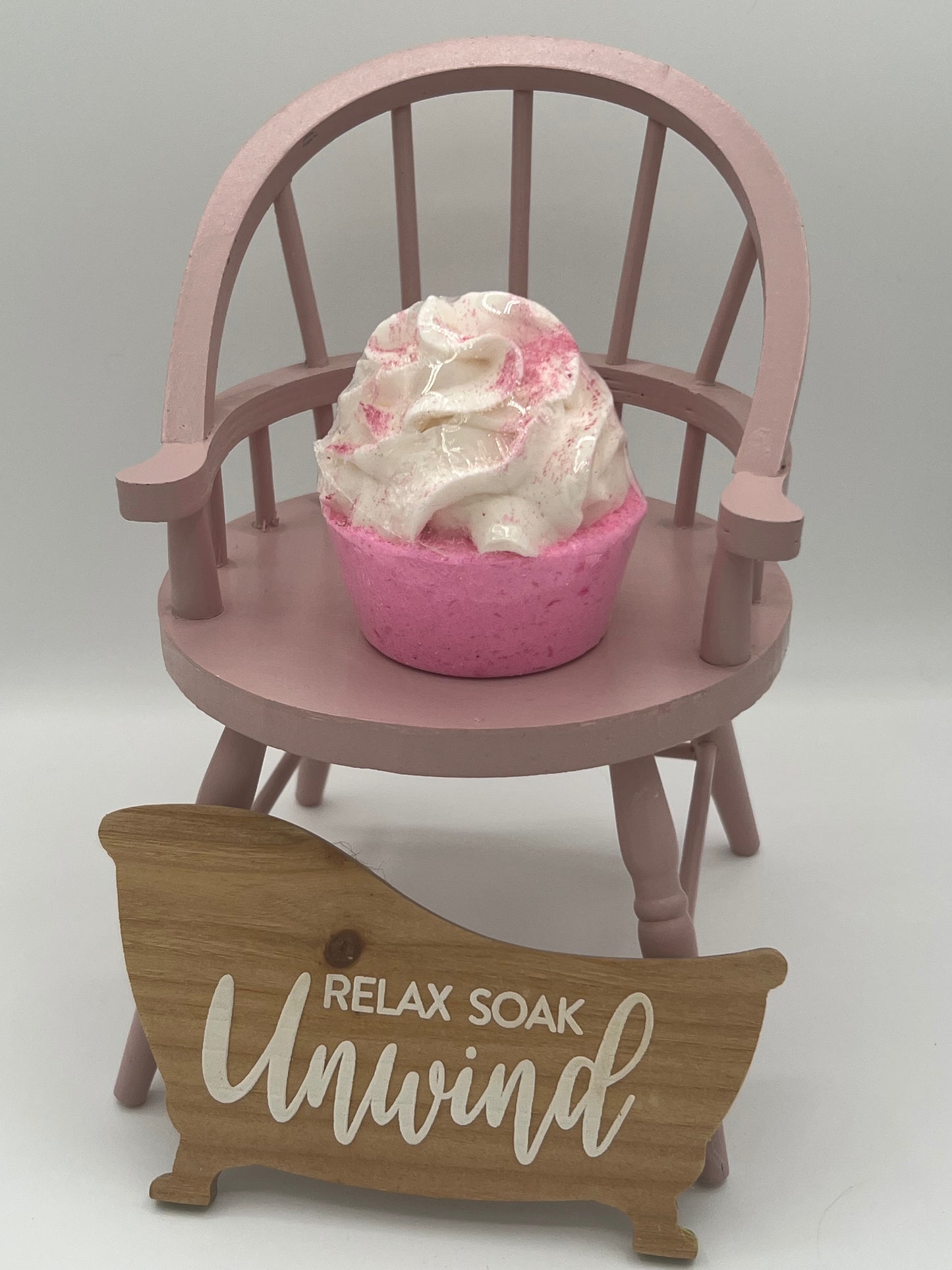 Bath Bomb - Strawberry Milkshake Cupcake